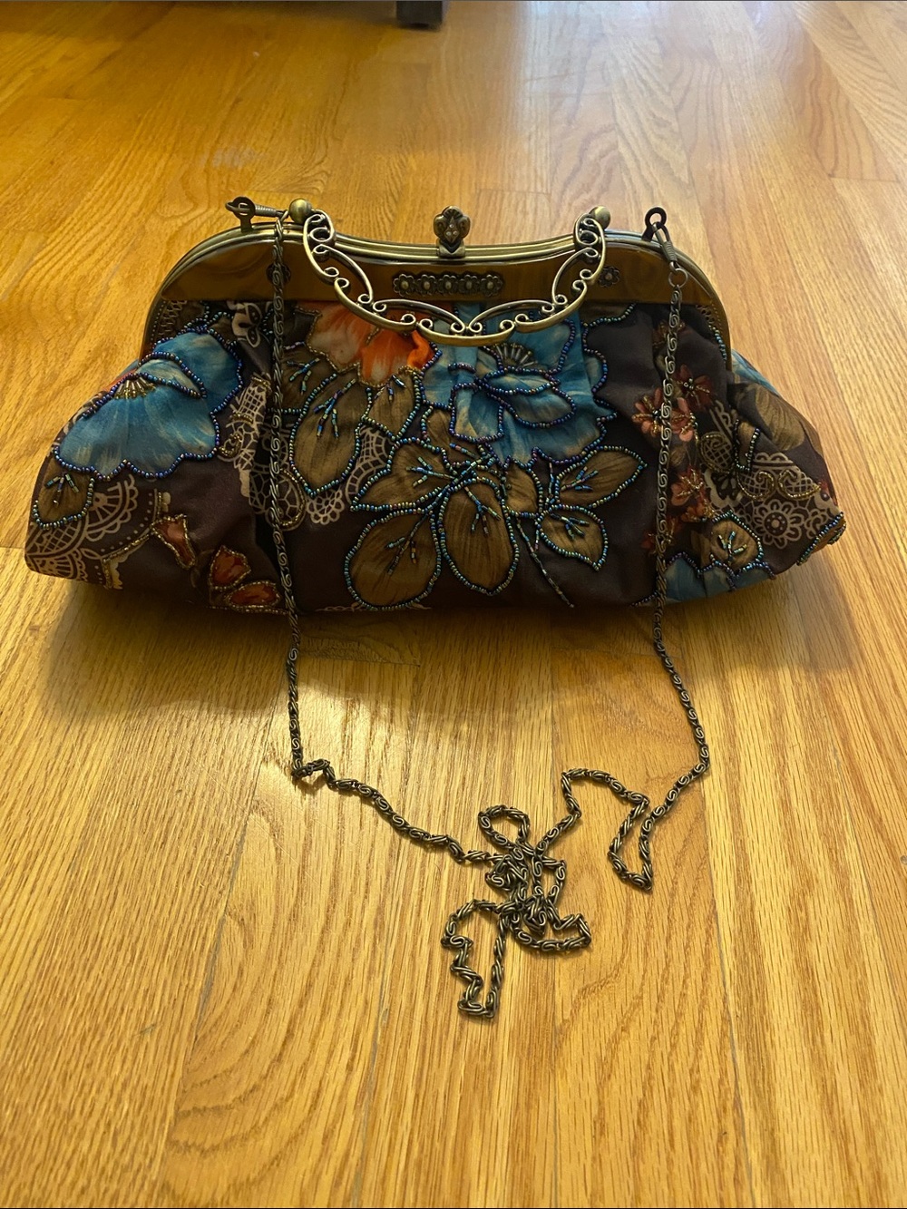 Vintage floral beaded handbag